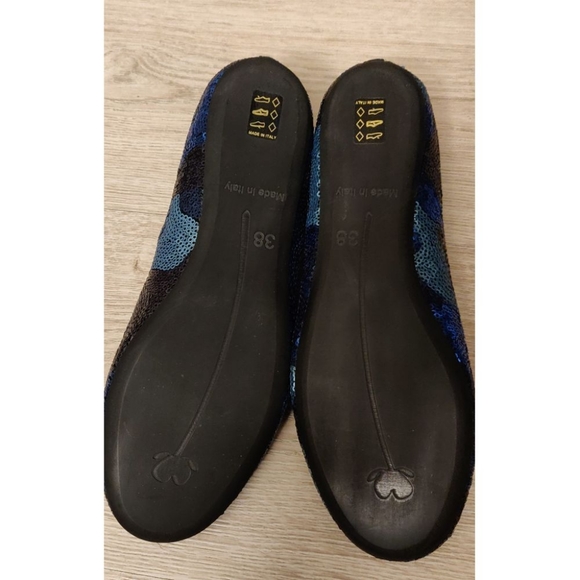 Blue Loafers (Italy) - Picture 11 of 12